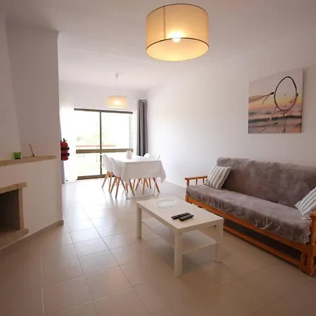 With Pool And Terrace - Algarve Hébergement de vacances *