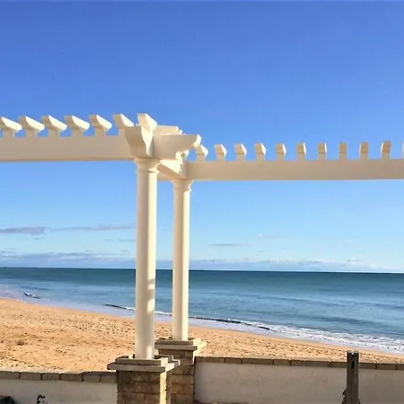 With Pool And Terrace - Algarve Hébergement de vacances *