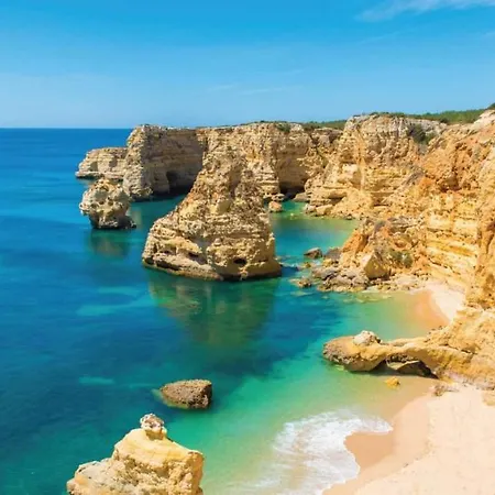 With Pool And Terrace - Algarve * Armação de Pêra